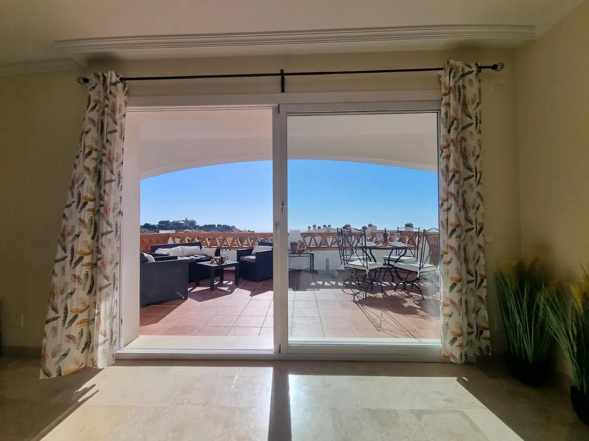 Elegant Apartment With Fantastic Views At The Top Of Calahonda Sitio de Calahonda Spanien