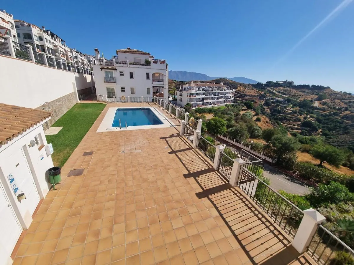 Elegant Apartment With Fantastic Views At The Top Of Calahonda Sitio de Calahonda