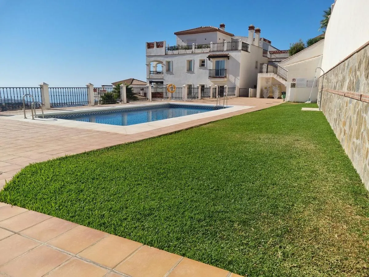 Elegant Apartment With Fantastic Views At The Top Of Calahonda Sitio de Calahonda