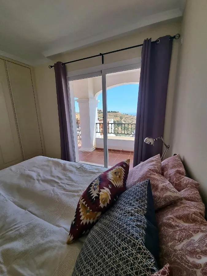 Elegant Apartment With Fantastic Views At The Top Of Calahonda Sitio de Calahonda Spanien